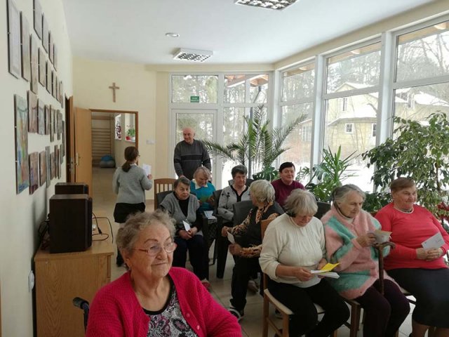 Dzień Babci i Dziadka - odwiedziny dzieci z SP2